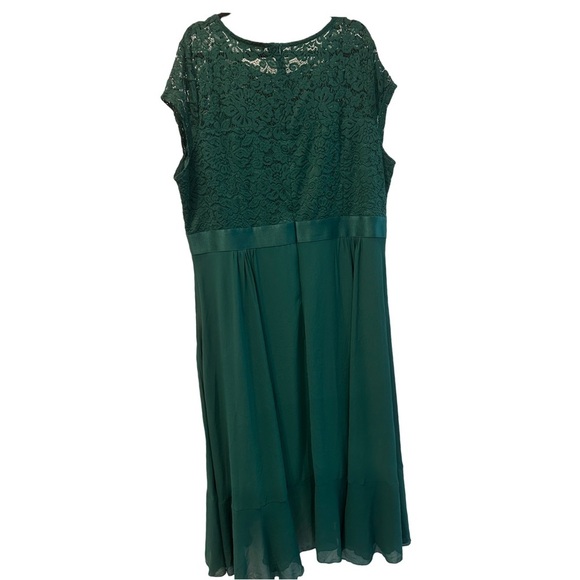 Miusol Women's Plus Size Sequin Floral Lace Evening Gown - Picture 10 of 12